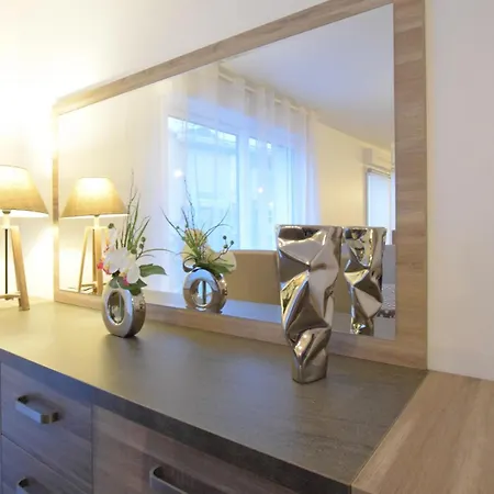Vakantiehuis 3 Bedroom Gorgeous In Cherbourg-en-Cotentin